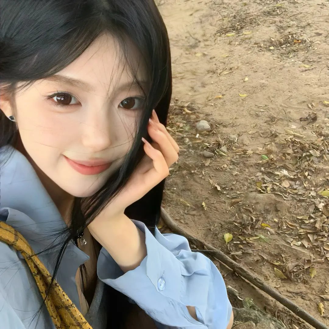 查理咬我手指